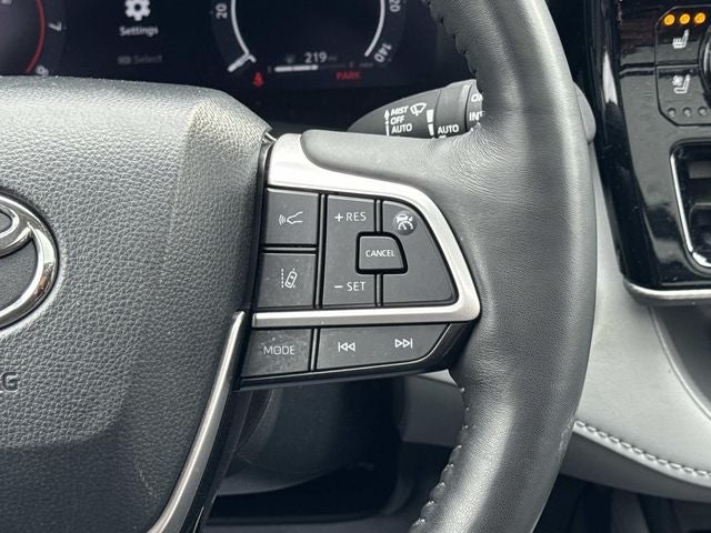 2024 Toyota Highlander Platinum