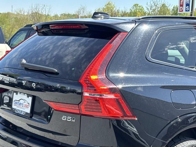 2024 Volvo XC60 B5 Plus Dark Theme